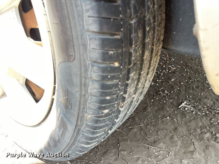 image for item LY9612 2007 Ford Taurus