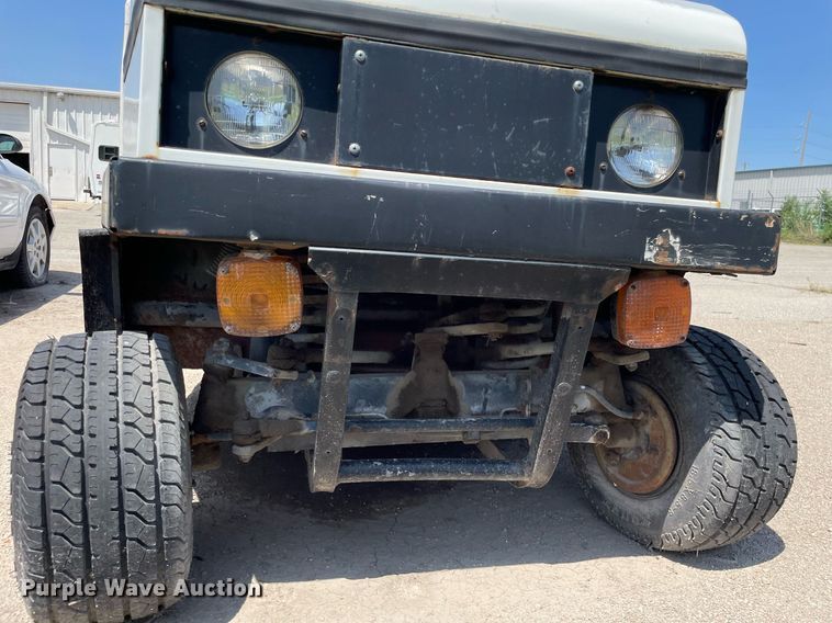 image for item LY9613 1984 Cushman 898532-8410  utility vehicle