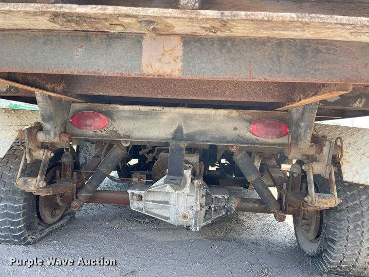 image for item LY9613 1984 Cushman 898532-8410  utility vehicle