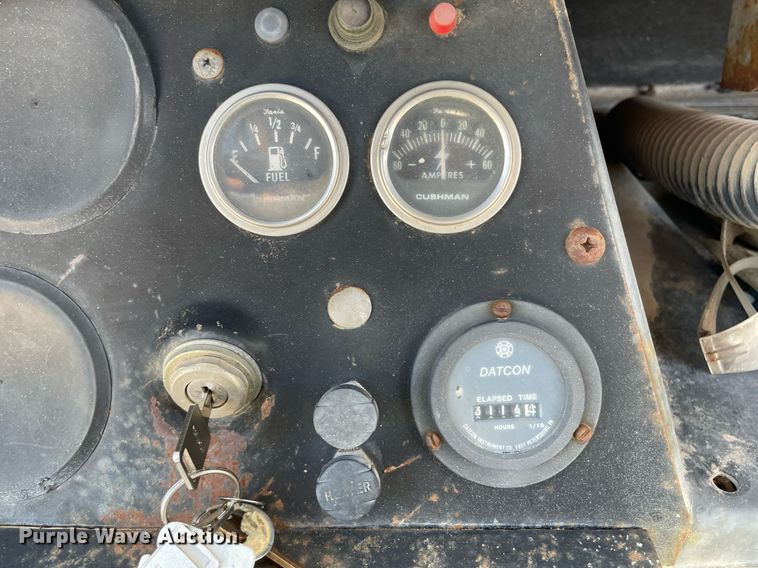 image for item LY9613 1984 Cushman 898532-8410  utility vehicle