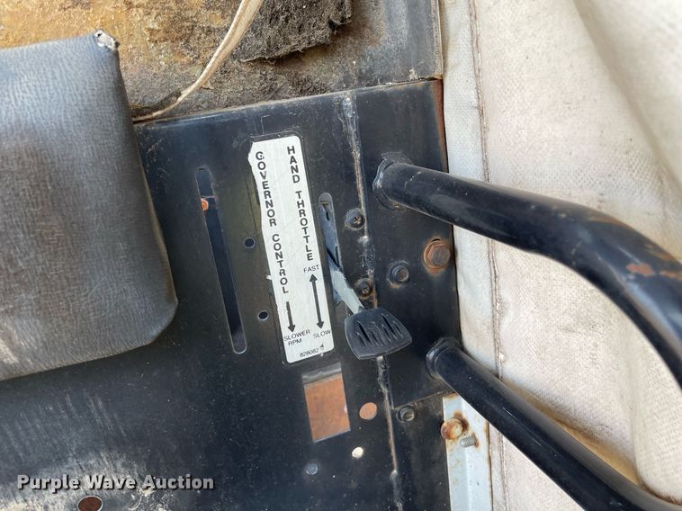 image for item LY9613 1984 Cushman 898532-8410  utility vehicle