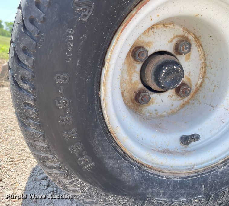 image for item LY9613 1984 Cushman 898532-8410  utility vehicle