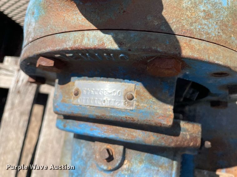 image for item LY9613 1984 Cushman 898532-8410  utility vehicle