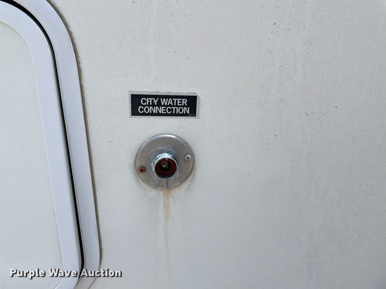 image for item LY9614 1997 Nu Wa Hitchhiker II  camper