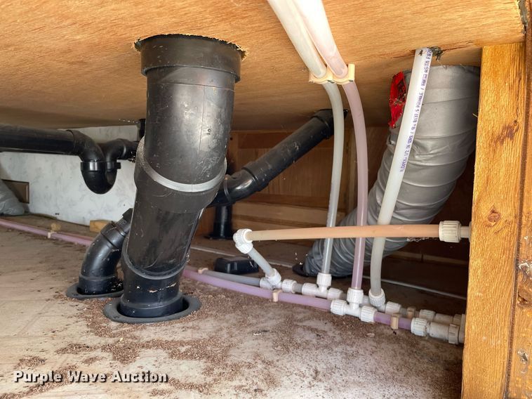 image for item LY9614 1997 Nu Wa Hitchhiker II  camper