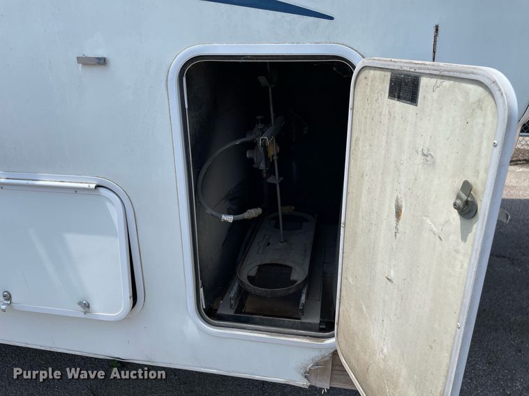 image for item LY9614 1997 Nu Wa Hitchhiker II  camper