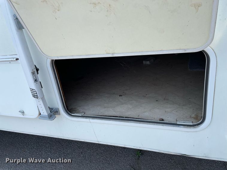 image for item LY9614 1997 Nu Wa Hitchhiker II  camper