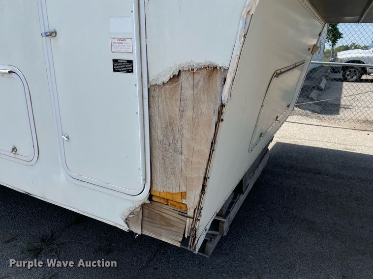 image for item LY9614 1997 Nu Wa Hitchhiker II  camper