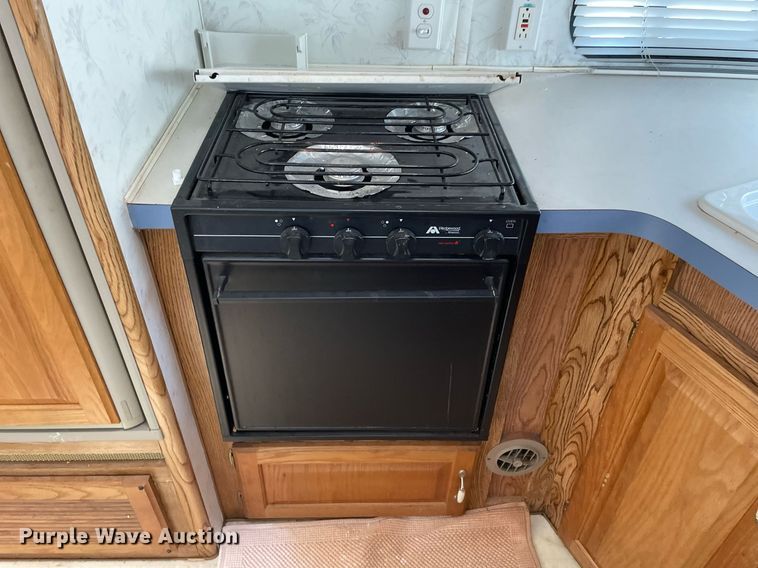 image for item LY9614 1997 Nu Wa Hitchhiker II  camper