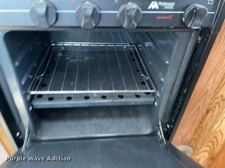 image for item LY9614 1997 Nu Wa Hitchhiker II  camper