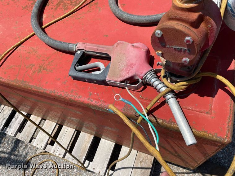 image for item LY9617 Auxiliary fuel tank