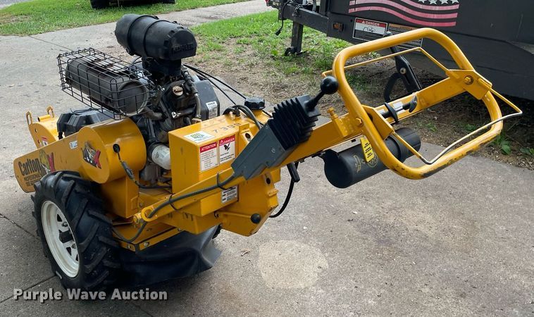 image for item LY9673 2018 Carlton SP2000  stump grinder