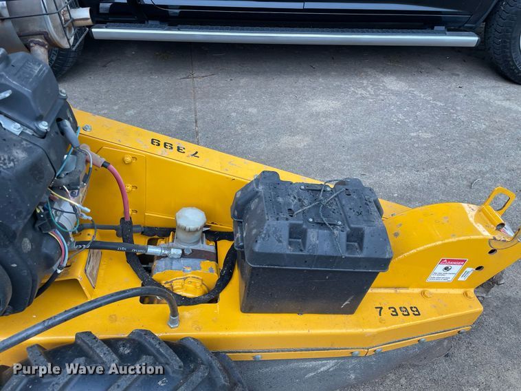 image for item LY9673 2018 Carlton SP2000  stump grinder