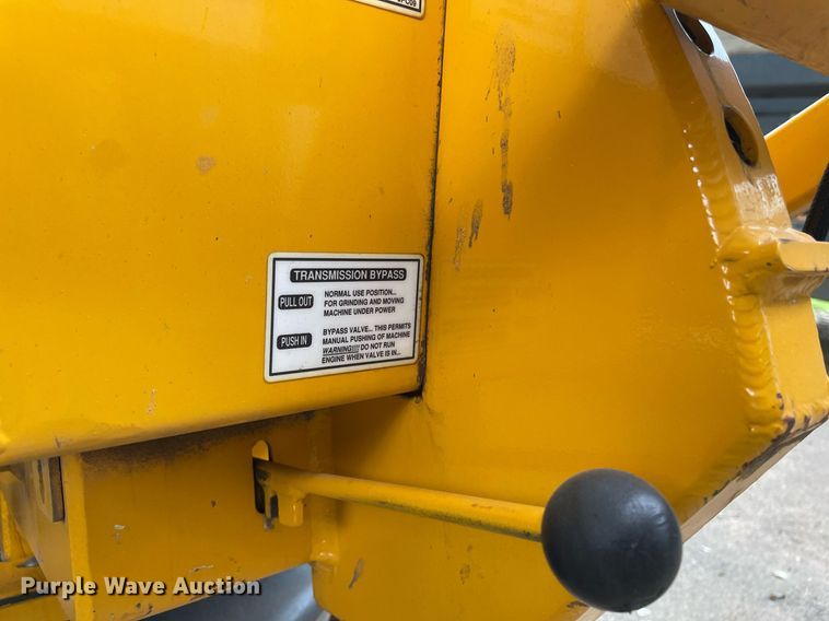 image for item LY9673 2018 Carlton SP2000  stump grinder