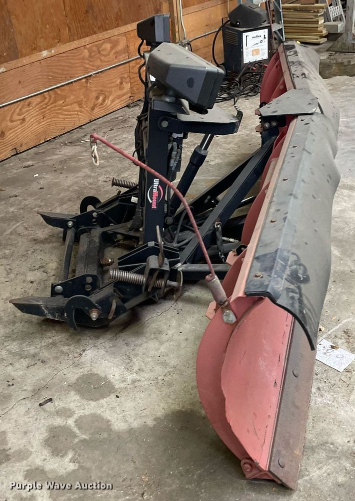 image for item LY9674 Western MVP  102"W snow plow