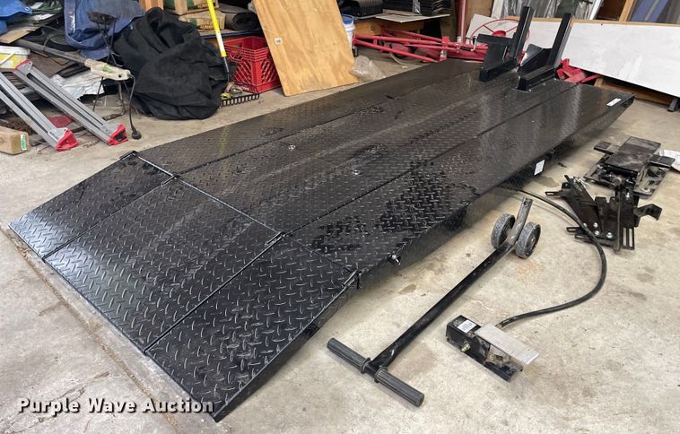 image for item LY9677 Direct-Lift  motorcycle lift