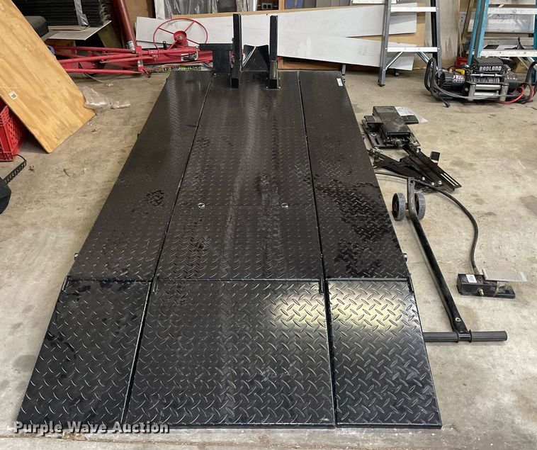 image for item LY9677 Direct-Lift  motorcycle lift