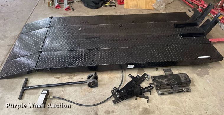 image for item LY9677 Direct-Lift  motorcycle lift