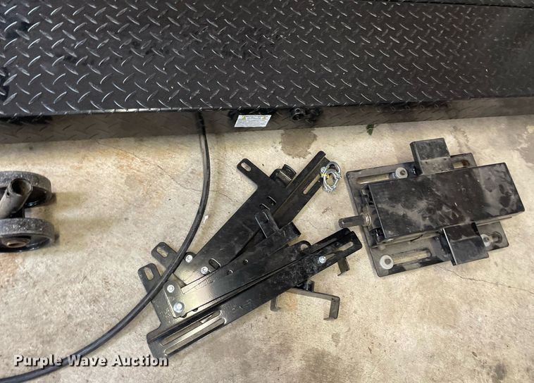 image for item LY9677 Direct-Lift  motorcycle lift