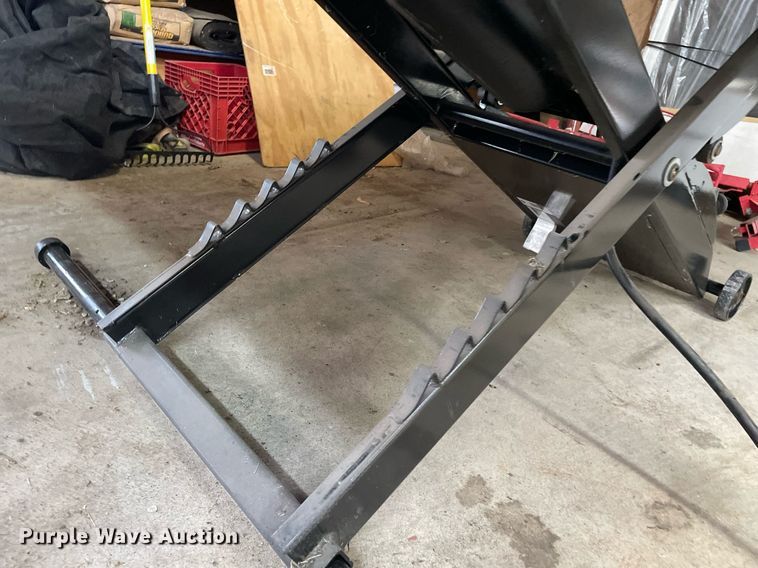 image for item LY9677 Direct-Lift  motorcycle lift