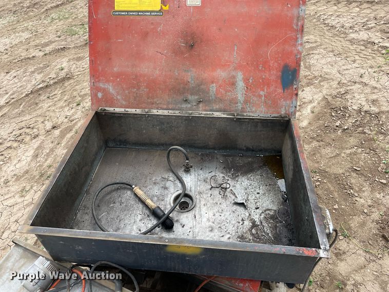 image for item LY9690 (3) parts washers