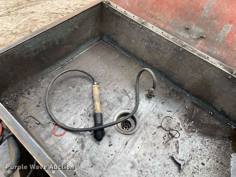 image for item LY9690 (3) parts washers