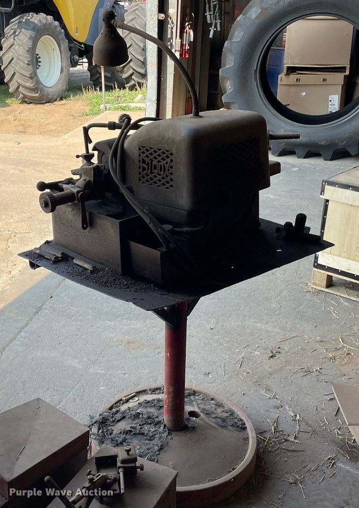 image for item LY9694 Sioux 645  valve grinder