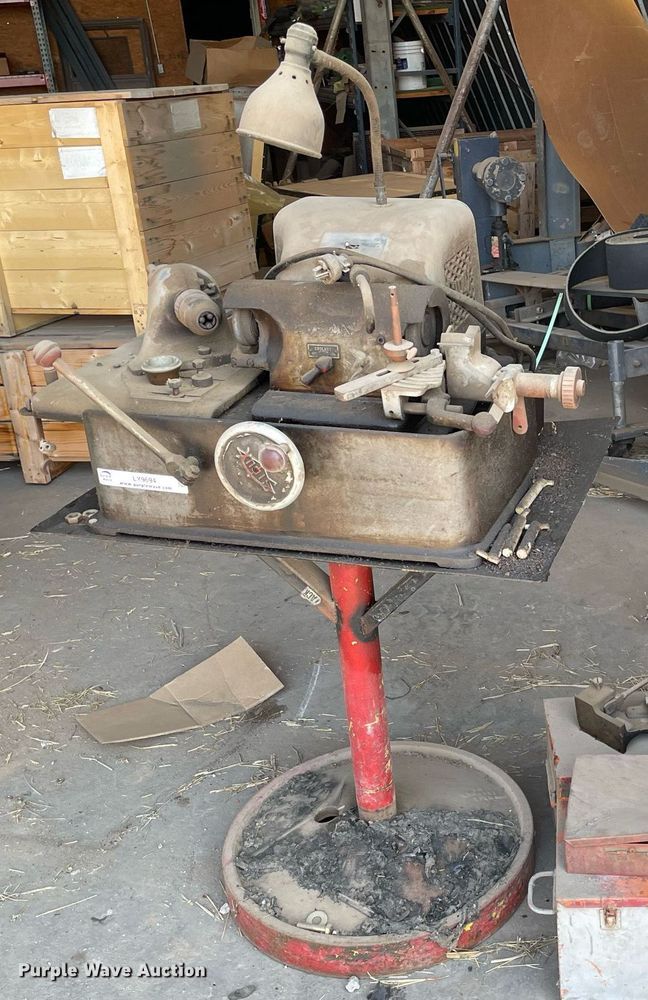 image for item LY9694 Sioux 645  valve grinder