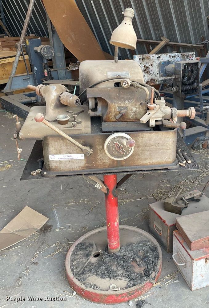 image for item LY9694 Sioux 645  valve grinder