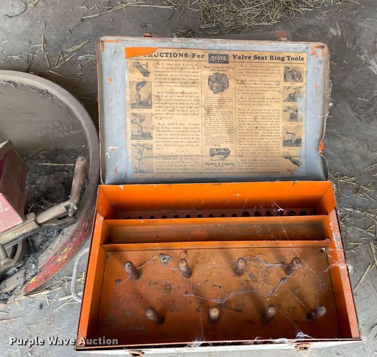 image for item LY9694 Sioux 645  valve grinder