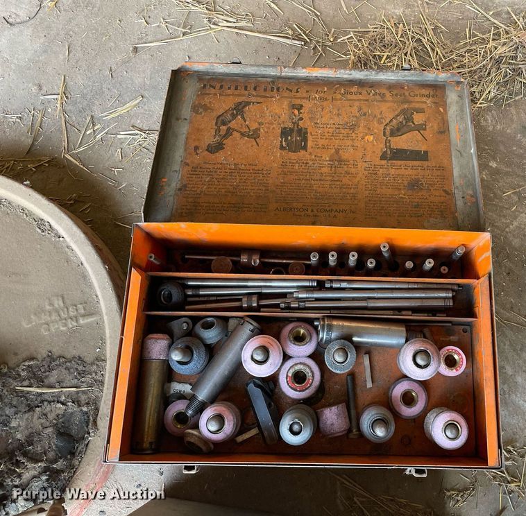 image for item LY9694 Sioux 645  valve grinder