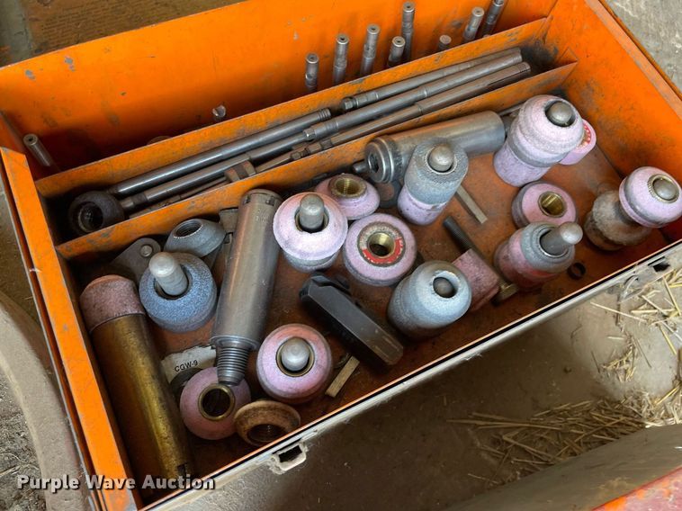 image for item LY9694 Sioux 645  valve grinder