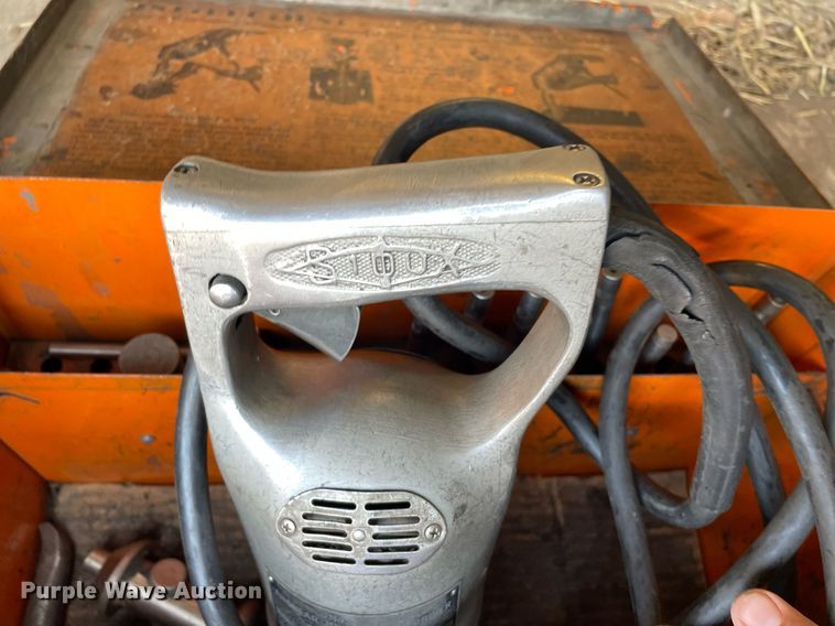 image for item LY9694 Sioux 645  valve grinder