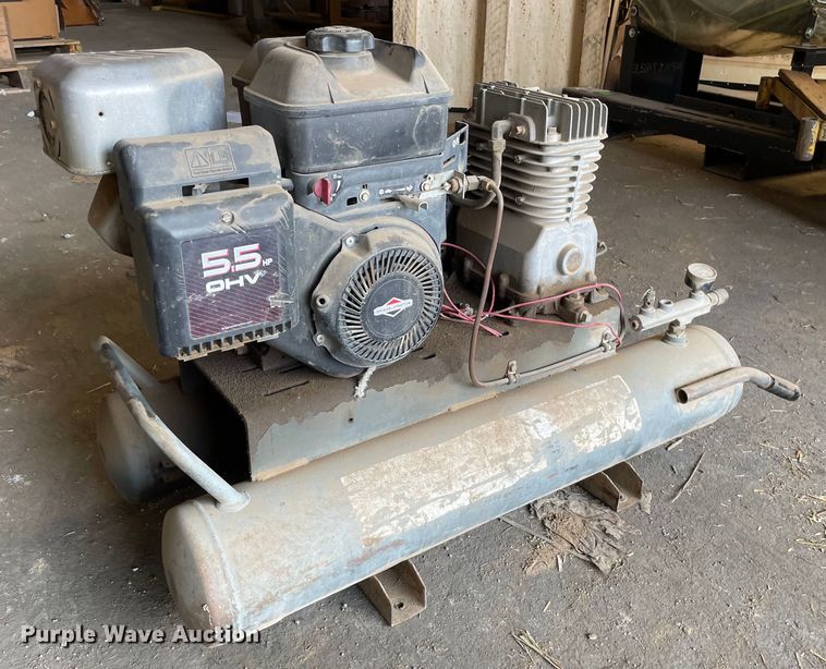 image for item LY9696 DeVilbiss SDS5G8D  air compressor