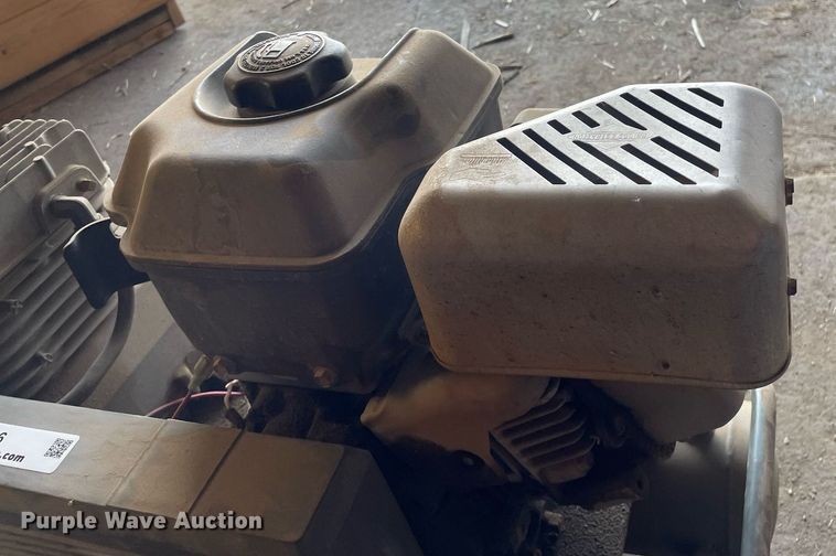 image for item LY9696 DeVilbiss SDS5G8D  air compressor