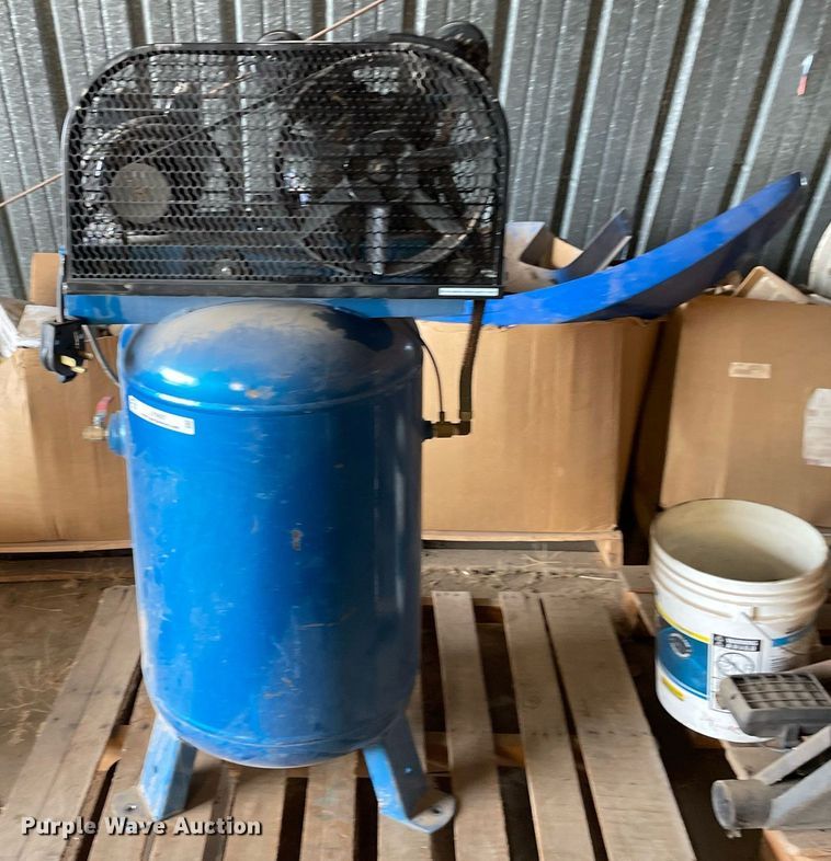 image for item LY9697 Puma PK-6040V  air compressor