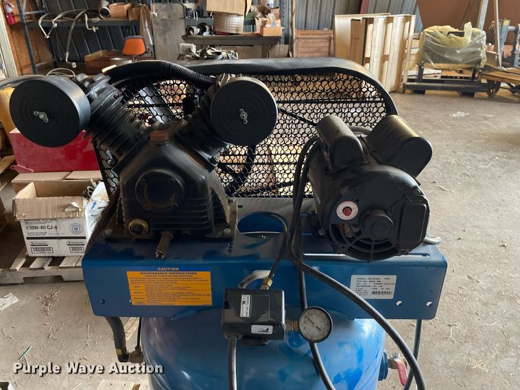 image for item LY9697 Puma PK-6040V  air compressor