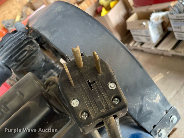 image for item LY9697 Puma PK-6040V  air compressor