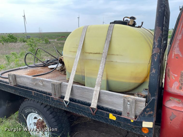 image for item LY9714 1979 Ford F250  flatbed pickup truck