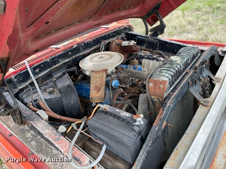 image for item LY9714 1979 Ford F250  flatbed pickup truck