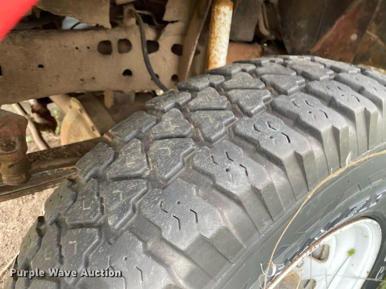 image for item LY9714 1979 Ford F250  flatbed pickup truck