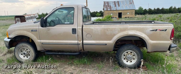 image for item LY9717 1999 Ford F250 Super Duty  pickup truck