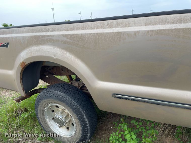 image for item LY9717 1999 Ford F250 Super Duty  pickup truck