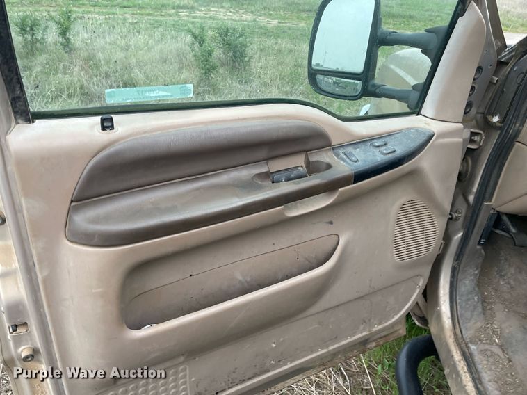 image for item LY9717 1999 Ford F250 Super Duty  pickup truck