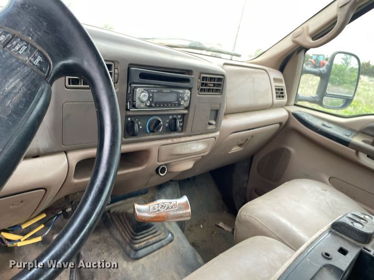 image for item LY9717 1999 Ford F250 Super Duty  pickup truck