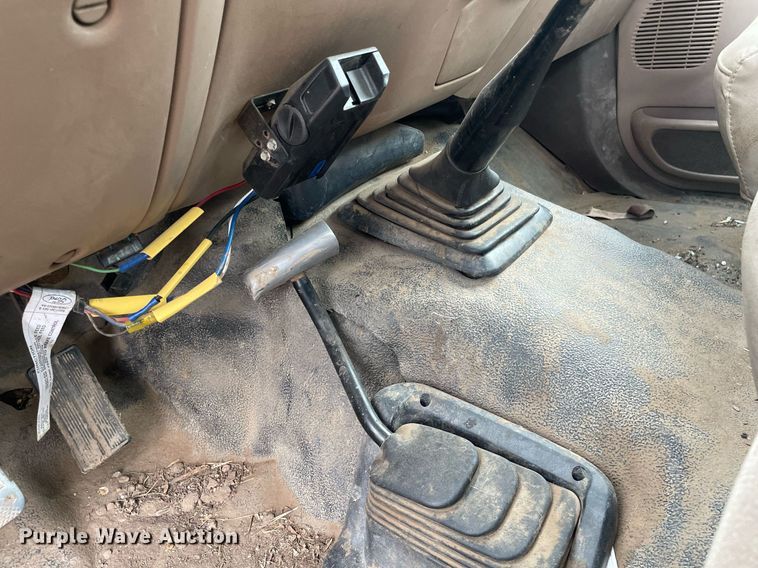 image for item LY9717 1999 Ford F250 Super Duty  pickup truck