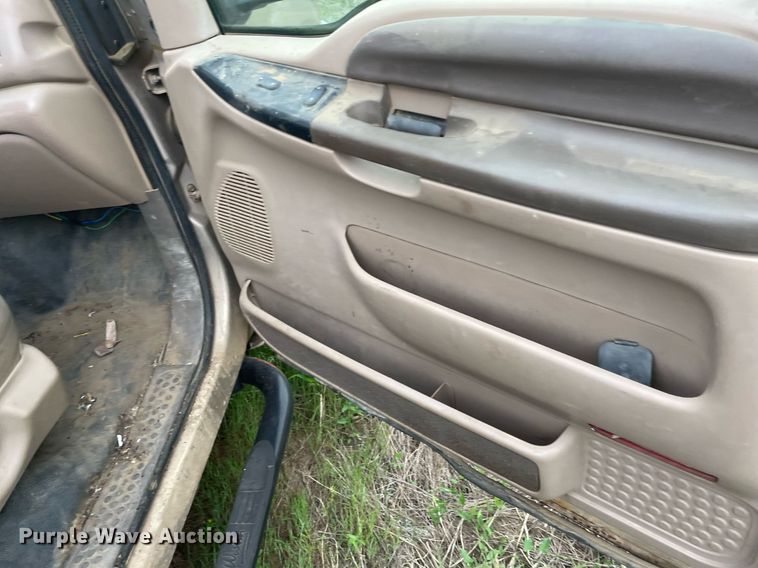 image for item LY9717 1999 Ford F250 Super Duty  pickup truck