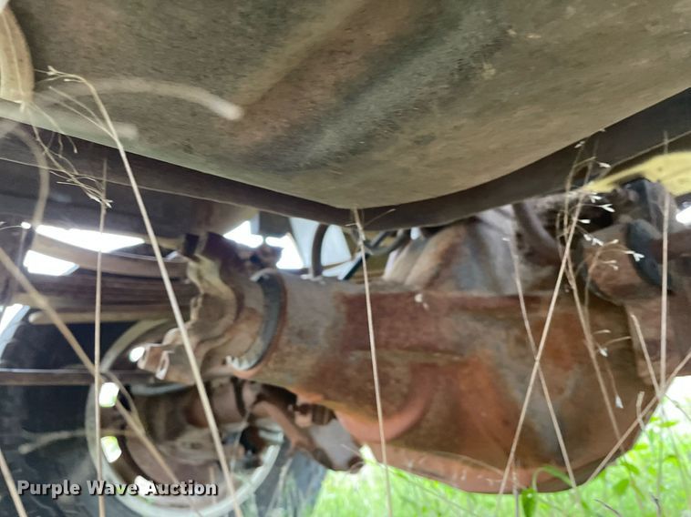 image for item LY9717 1999 Ford F250 Super Duty  pickup truck