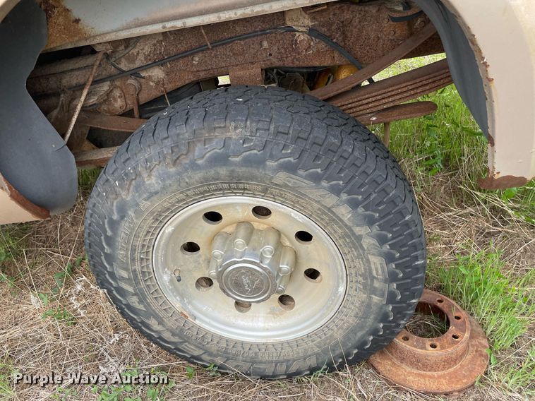 image for item LY9717 1999 Ford F250 Super Duty  pickup truck