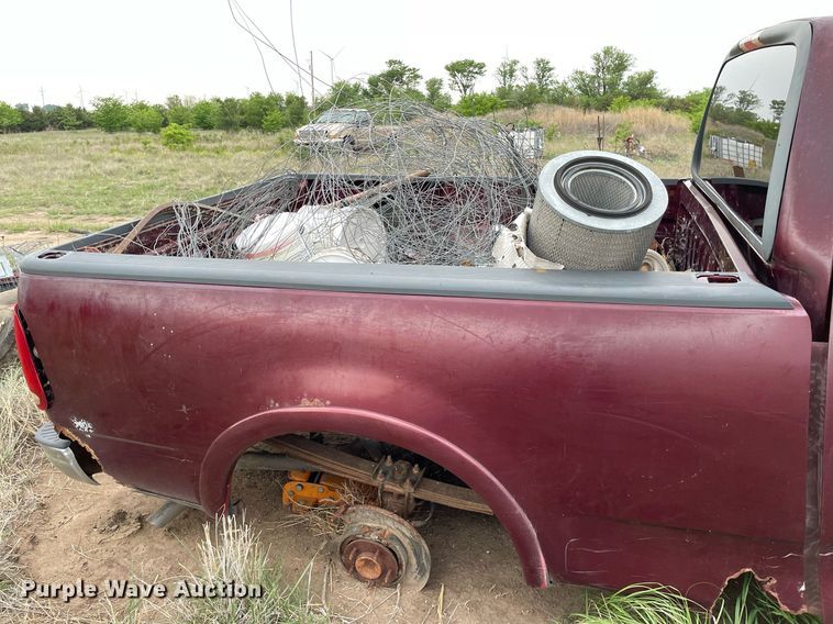 image for item LY9725 1999 Ford F150  SuperCab pickup truck